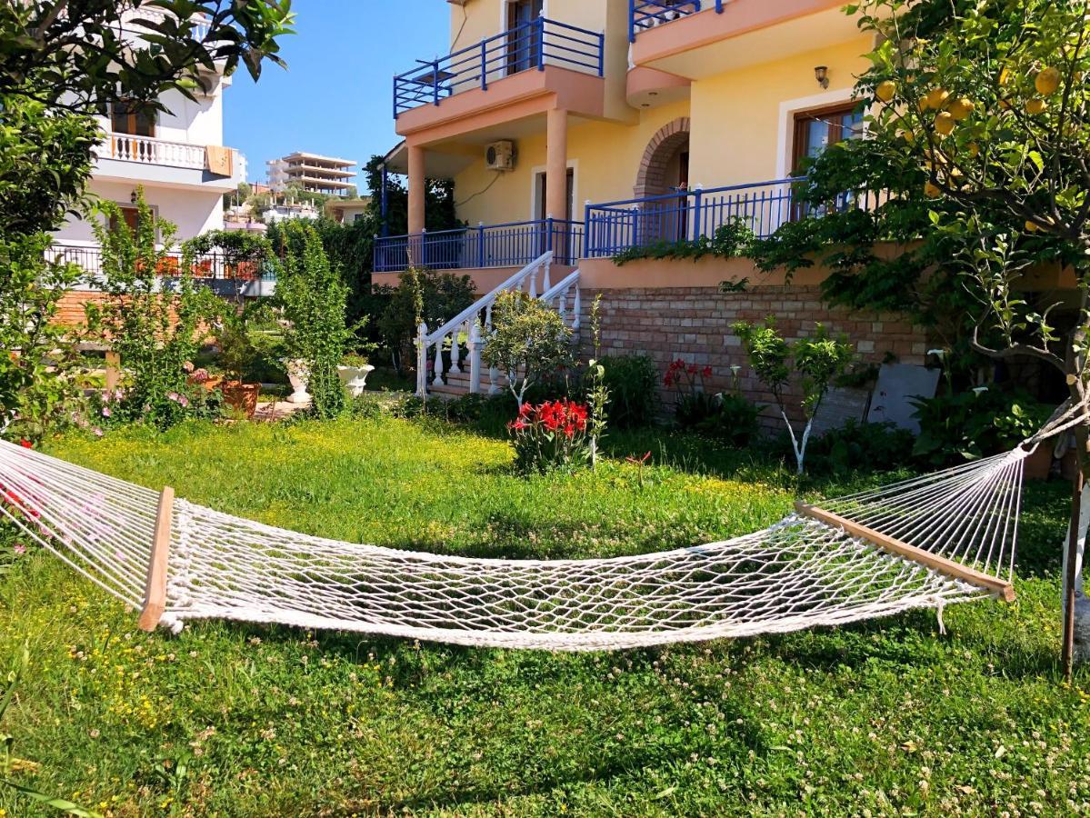 Vila Laura Pasha Villa Ксамил Екстериор снимка